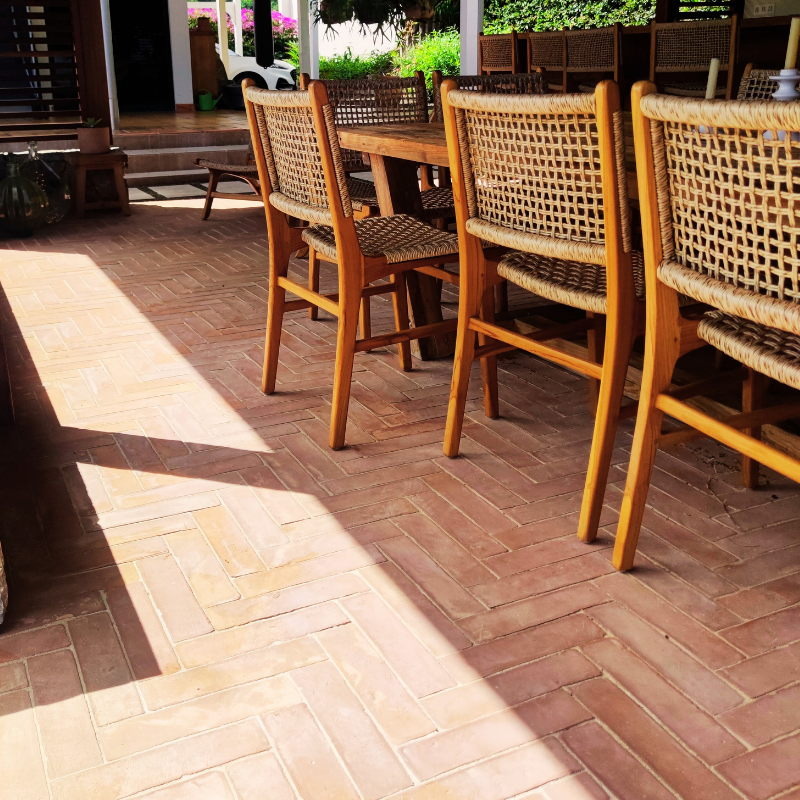 terre-cuite-naturelle-fait-main-carrelage-omstone-caraibes-martinique