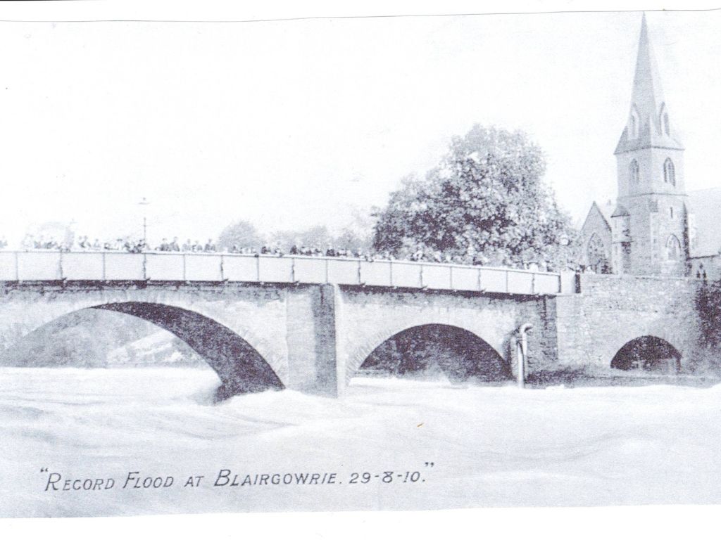 https://uploads.prod01.london.platform-os.com/instances/951/assets/The River Ericht and its Bridges
