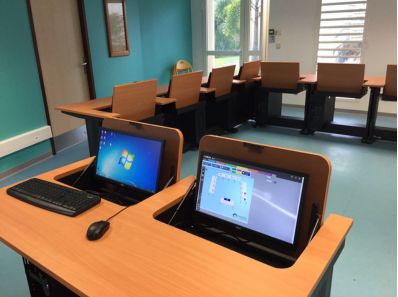 Mobilier scolaire pour salle informatique en Martinique